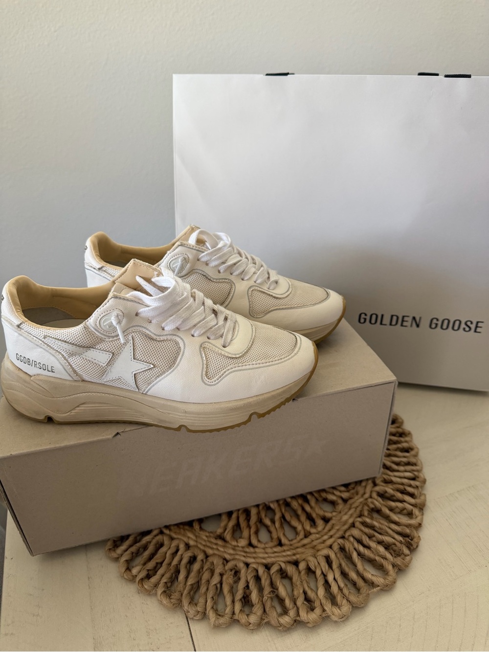 Golden Goose Running Sole Sneakers White/Neutral Size 38 – Excellent Condition